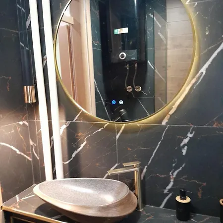 Centar 5 Star Ii Daire Kraljevo